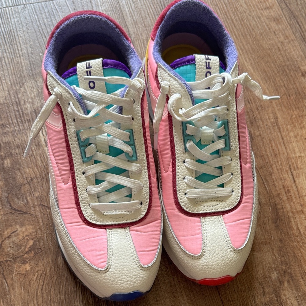 Off-White Women's Pink and Cream Sneakers